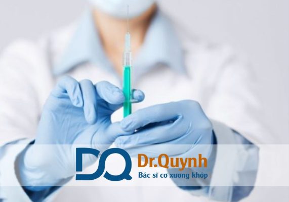 Tiêm chất nhờn khớp gối có đau không? Tiêm chất nhờn khớp gối có đau không là thắc mắc phổ biến của nhiều bệnh nhân khi được bác sĩ chỉ định phương pháp này để điều trị thoái hóa khớp gối hoặc khô dịch khớp